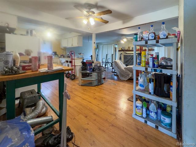 29758 Rambling Road, Southfield, MI 48076
