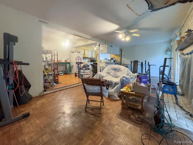 29758 Rambling Road, Southfield, MI 48076