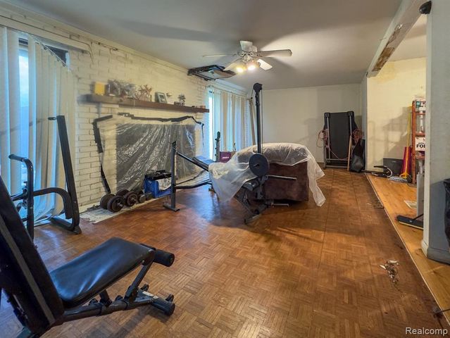 29758 Rambling Road, Southfield, MI 48076