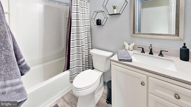 266 MANCHESTER CT, Middletown, DE 19709