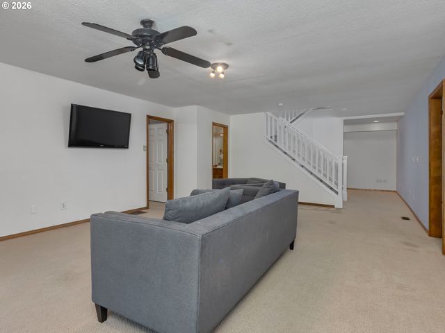 15160 Se HICKORY Ct, Milwaukie, OR 97267