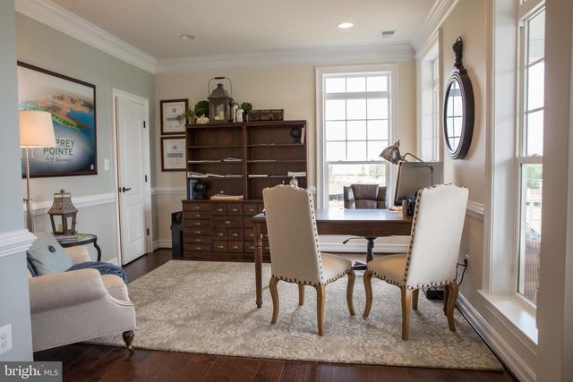 8046 FOREST GLEN DR, Pasadena, MD 21122