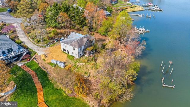 8046 FOREST GLEN DR, Pasadena, MD 21122