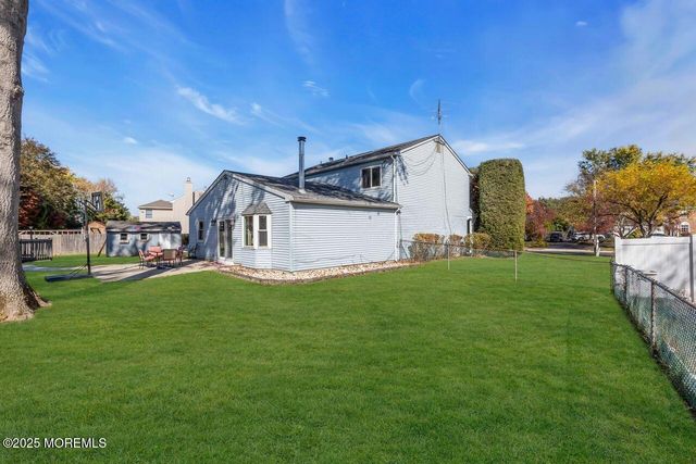 9 Cherry Hill Lane, Manalapan, NJ 07726