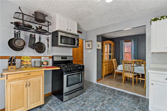 185 Ottawa Avenue, Warwick, RI 02889