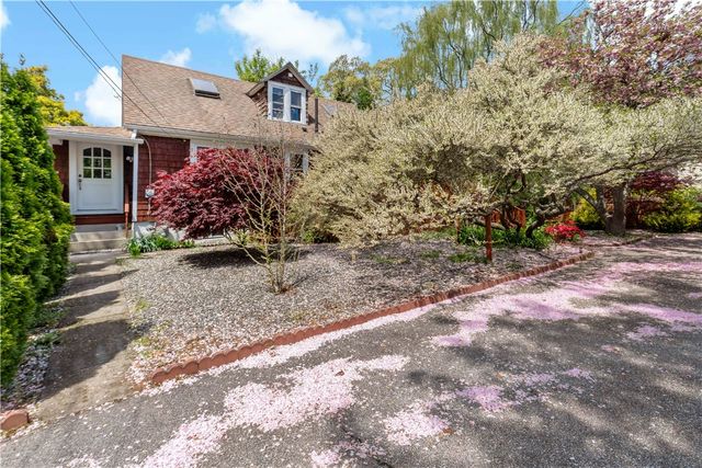 185 Ottawa Avenue, Warwick, RI 02889