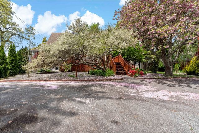 185 Ottawa Avenue, Warwick, RI 02889