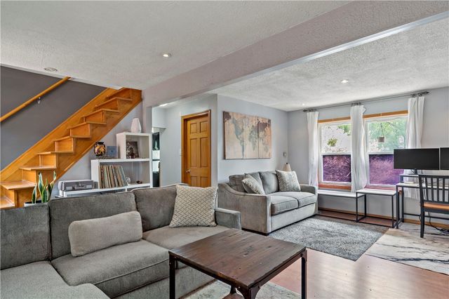 185 Ottawa Avenue, Warwick, RI 02889