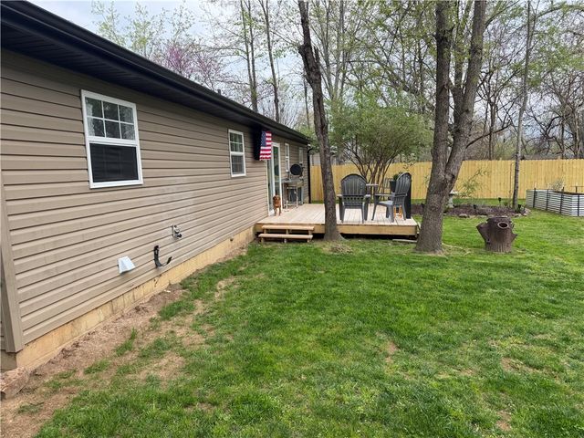 2405 Dogwood Place, Springdale, AR 72762