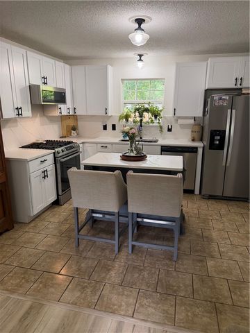 2405 Dogwood Place, Springdale, AR 72762