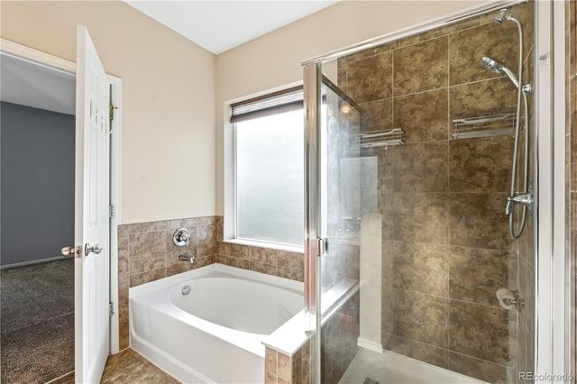 3806 Hunterwood Lane, Johnstown, CO 80534