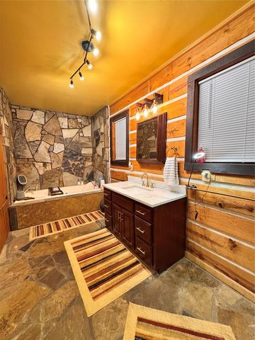 435562 E 1630th Road, Tuskahoma, OK 74574