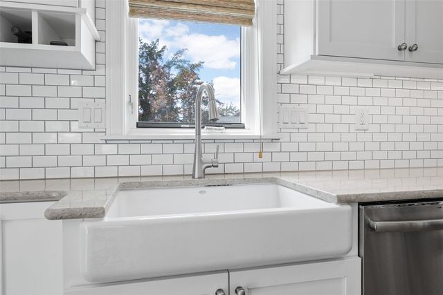 2241 Linden Drive SE, Cedar Rapids, IA 52403