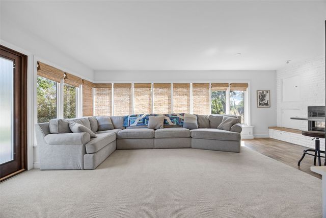 2241 Linden Drive SE, Cedar Rapids, IA 52403