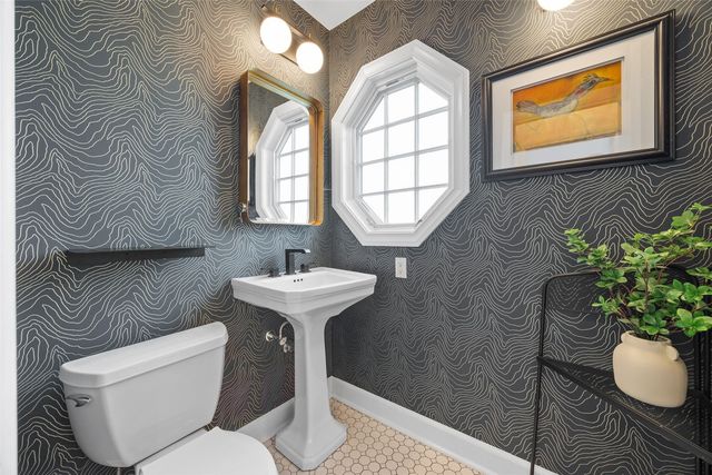 2241 Linden Drive SE, Cedar Rapids, IA 52403