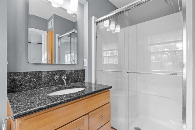 2241 Linden Drive SE, Cedar Rapids, IA 52403