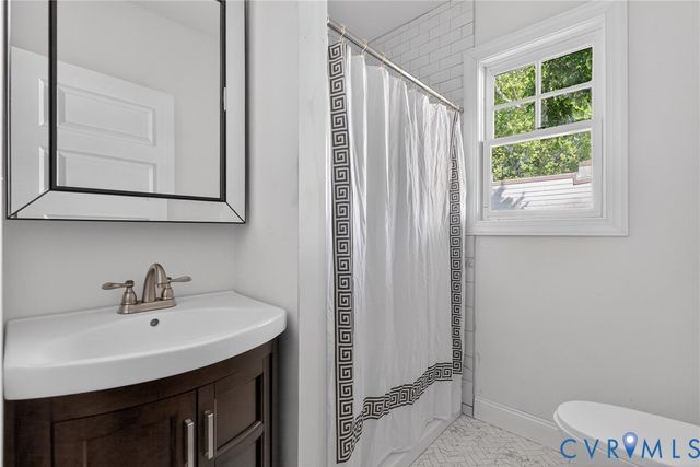 2610 E Clay St, Richmond, VA 23223