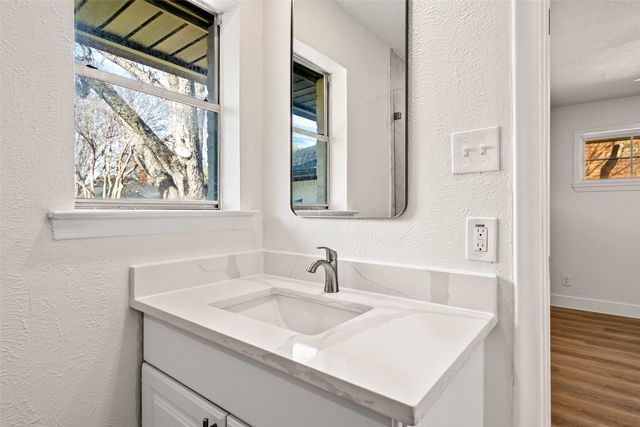 921 Bromwich Street, Garland, TX 75040