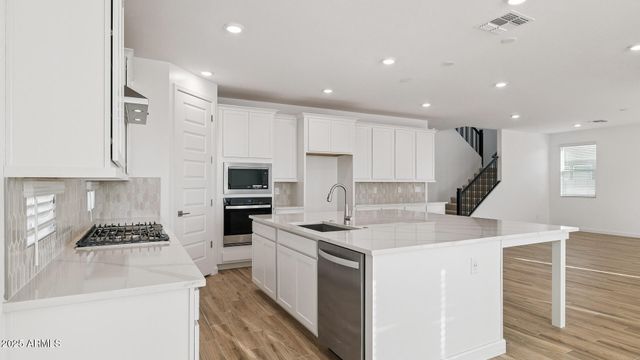 6925 W BUCKHORN Trail, Peoria, AZ 85383