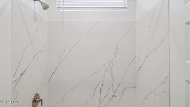 6925 W BUCKHORN Trail, Peoria, AZ 85383