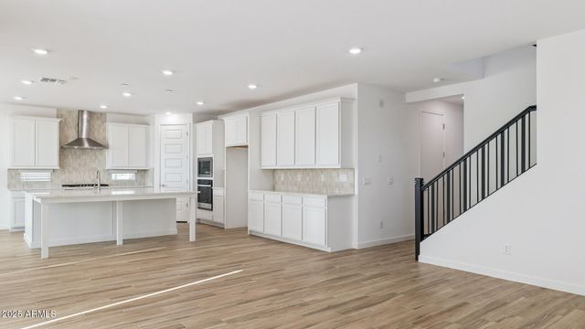 6925 W BUCKHORN Trail, Peoria, AZ 85383