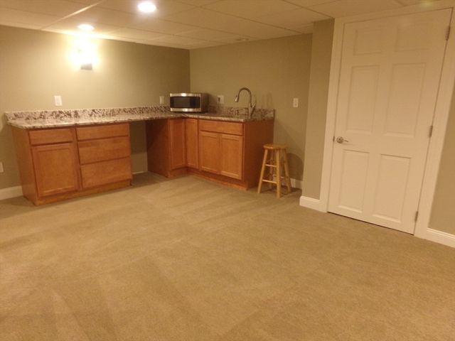 162 Middlesex Ave 1, Wilmington, MA 01887