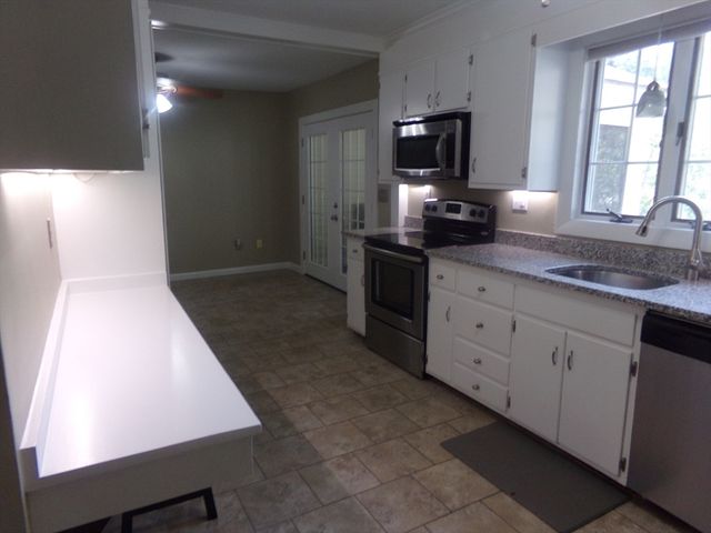 162 Middlesex Ave 1, Wilmington, MA 01887