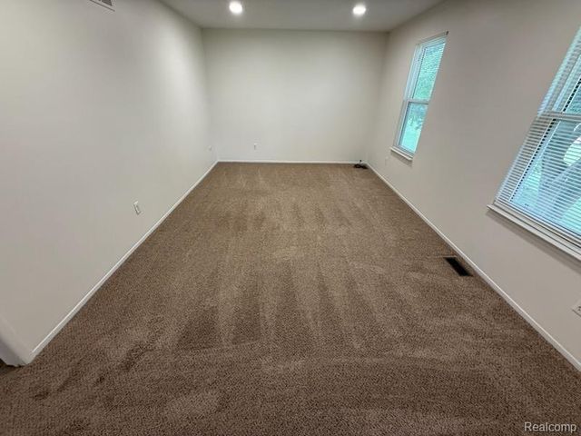 28144 Yorktown Road, Farmington, MI 48331