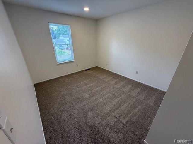 28144 Yorktown Road, Farmington, MI 48331