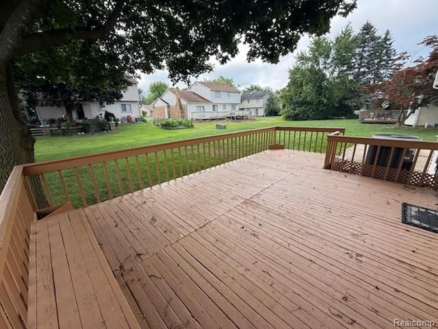 28144 Yorktown Road, Farmington, MI 48331