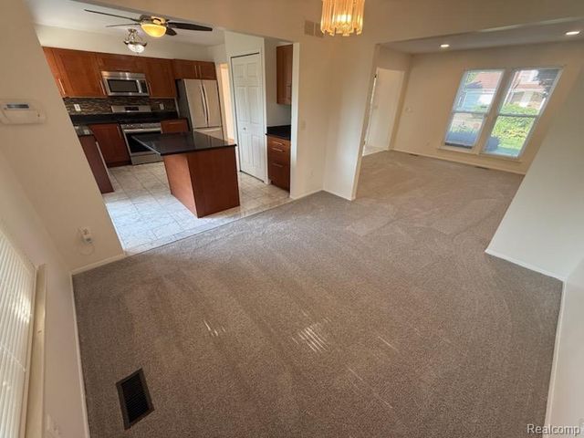 28144 Yorktown Road, Farmington, MI 48331