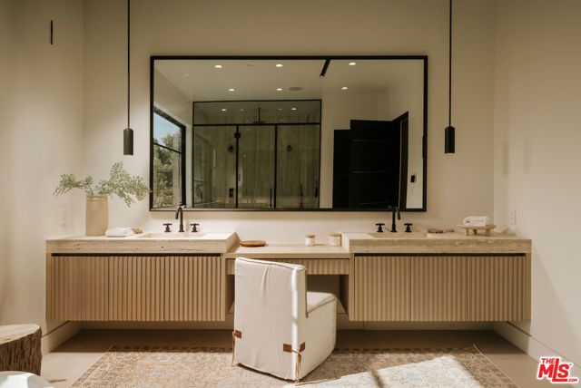2878 Deep Canyon Drive, Beverly Hills, CA 90210