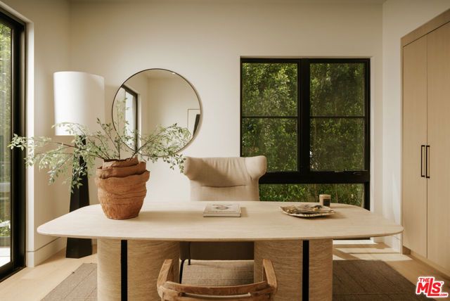 2878 Deep Canyon Drive, Beverly Hills, CA 90210