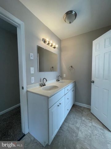 137 BALTIMORE ST, Aberdeen, MD 21001