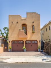 3606 W Chandler Boulevard, Burbank, CA 91505