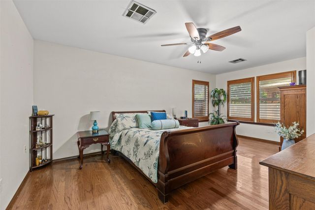 7513 Vol Walker DR, Austin, TX 78749
