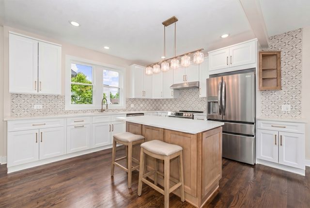 5526 N Nordica Avenue, Chicago, IL 60656