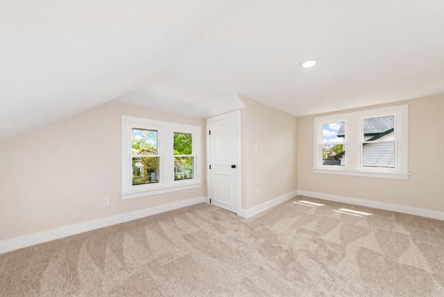 5526 N Nordica Avenue, Chicago, IL 60656
