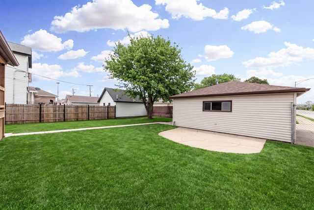 5526 N Nordica Avenue, Chicago, IL 60656