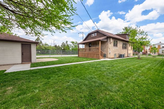 5526 N Nordica Avenue, Chicago, IL 60656