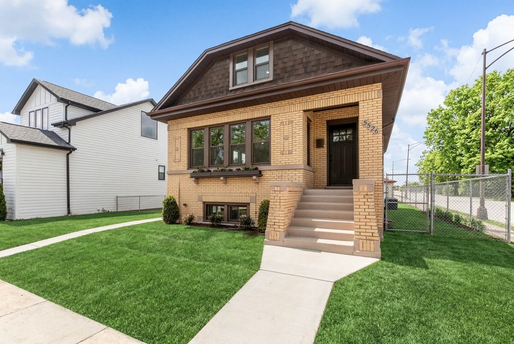 5526 N Nordica Avenue, Chicago, IL 60656