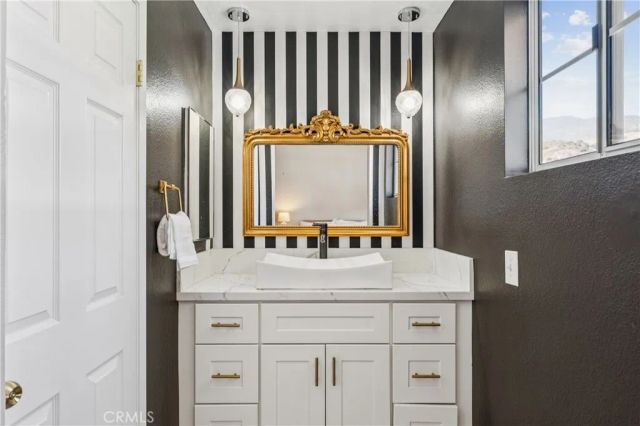 3215 Crystal Ridge Circle, Corona, CA 92882