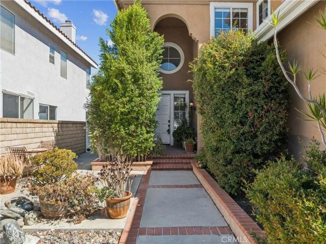 3215 Crystal Ridge Circle, Corona, CA 92882