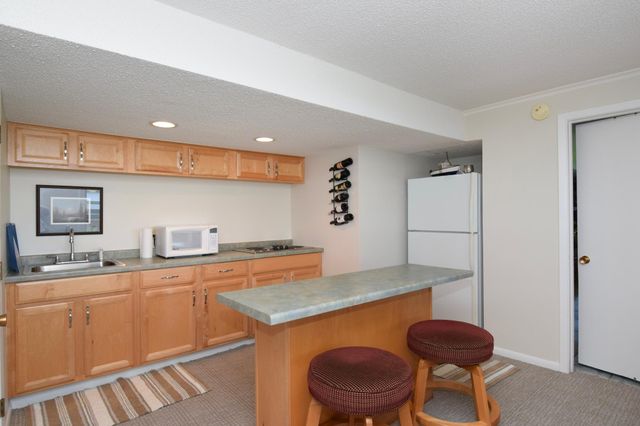 10756 Zieglers Drive N, Brooklyn Park, MN 55443