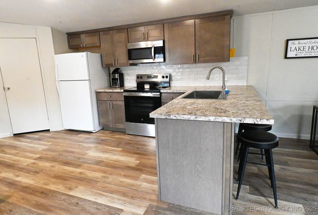 211 Wildwood, Gore, OK 74435