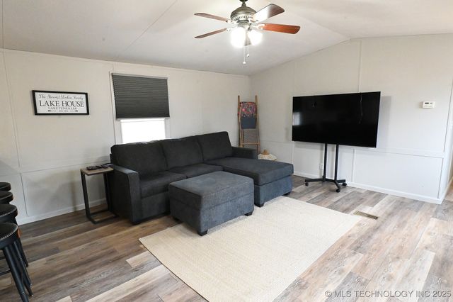 211 Wildwood, Gore, OK 74435