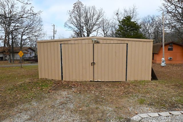 211 Wildwood, Gore, OK 74435