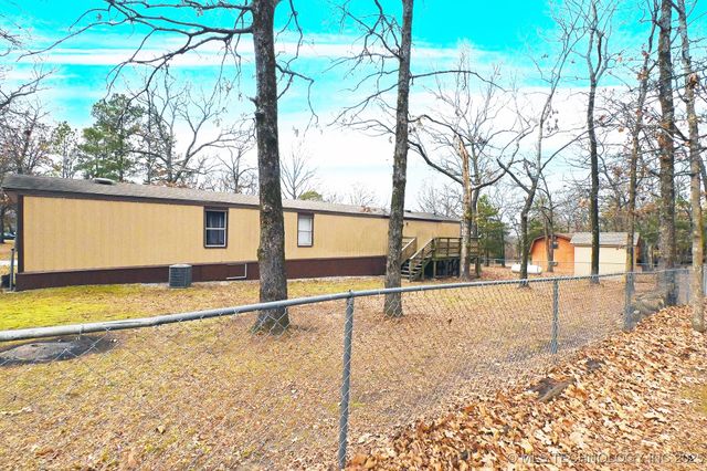 211 Wildwood, Gore, OK 74435