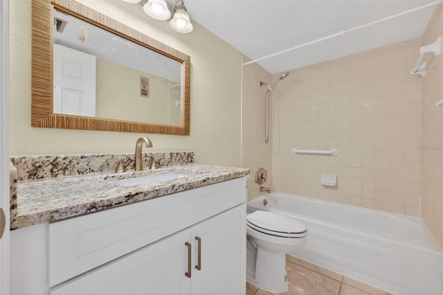 7540 BAY ISLAND DRIVE S 160, South Pasadena, FL 33707