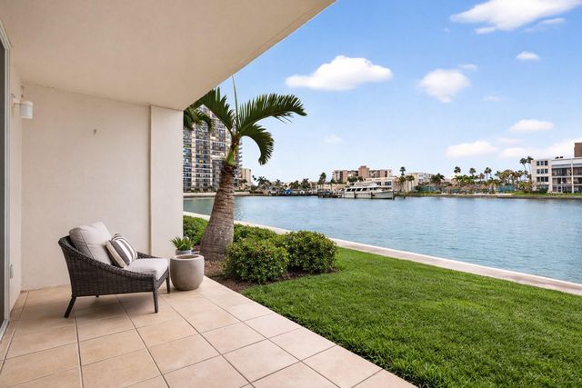 7540 BAY ISLAND DRIVE S 160, South Pasadena, FL 33707